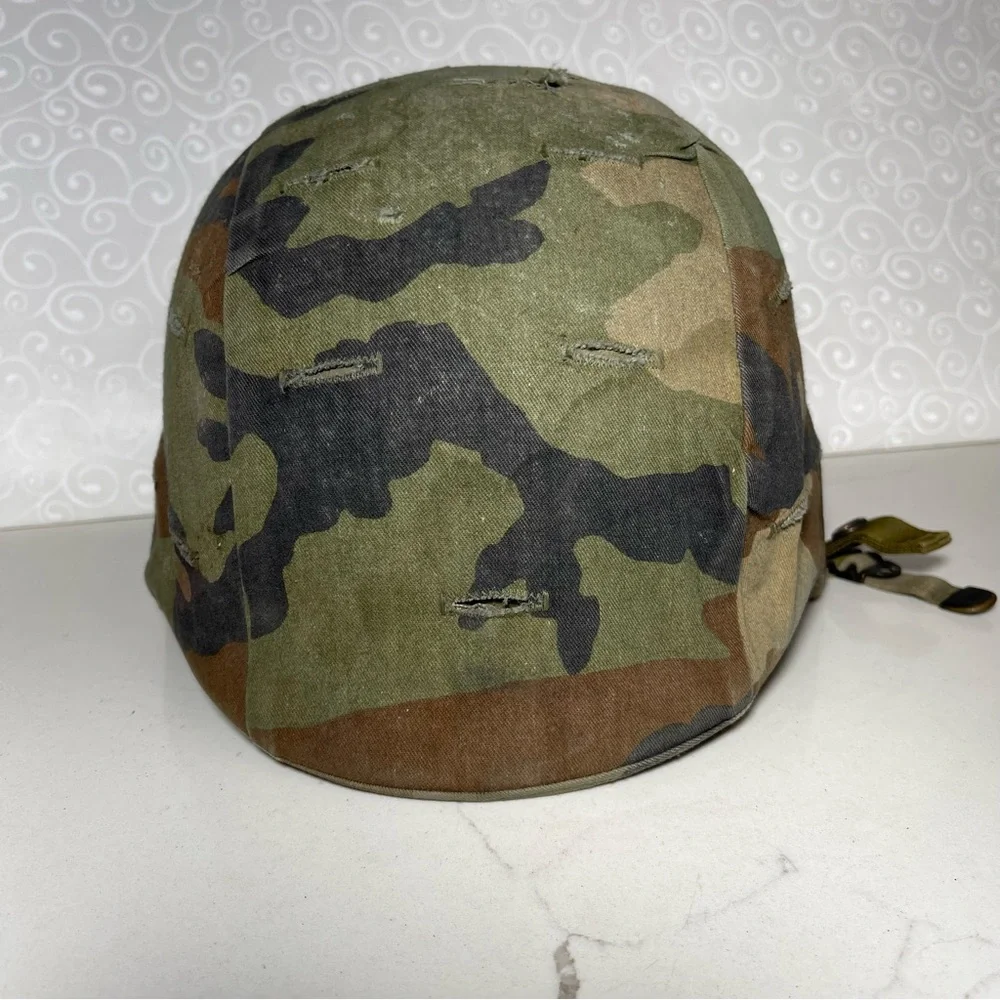 US Army PASGT Unicor Helmet M-9  DLA100-85-F-EC86 W/Camo Cover 8470-01-092-7527
